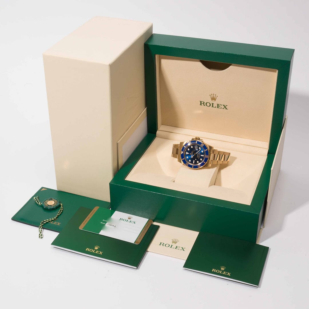 Rolex Submariner Date 40 Blue Dial Yellow Gold 40mm