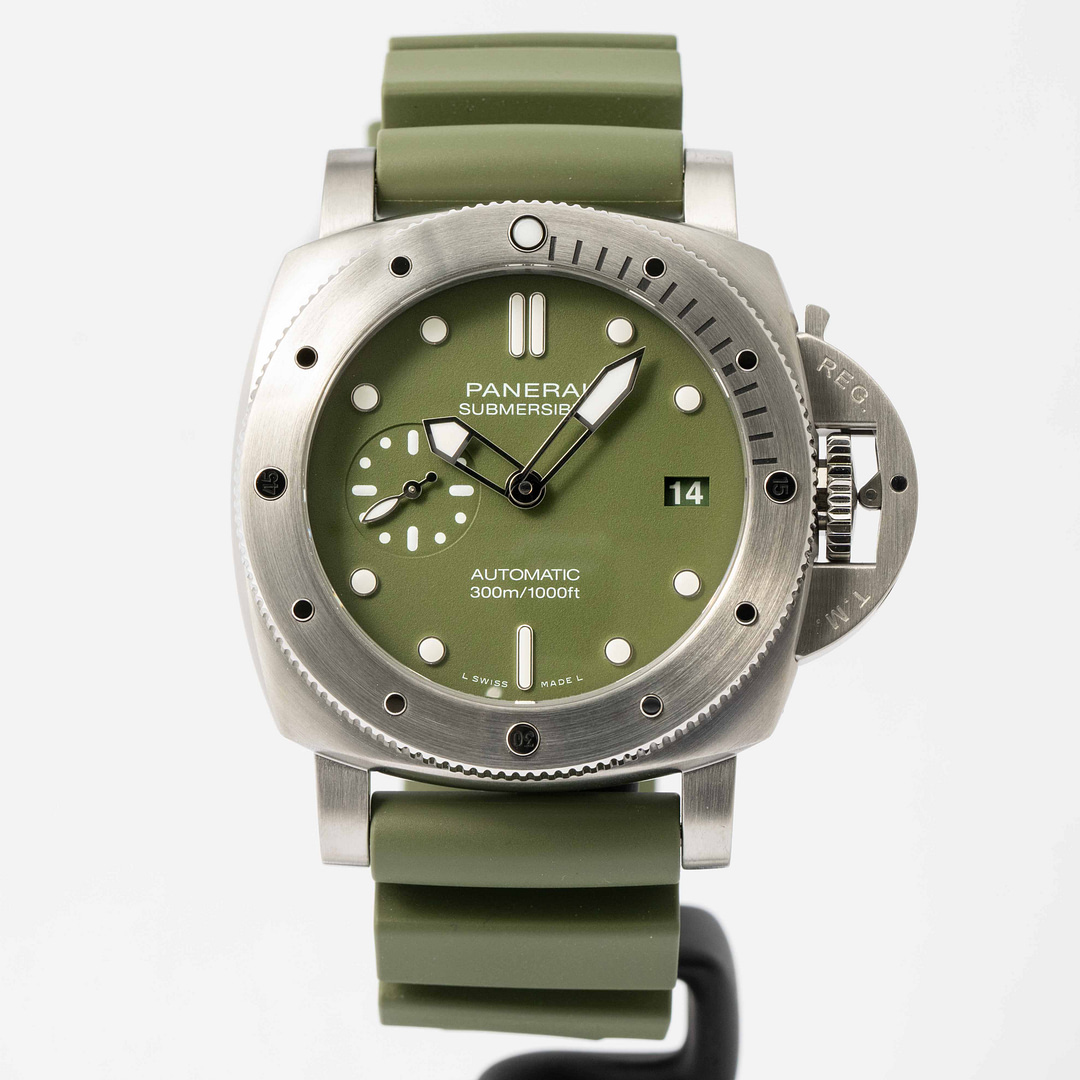 Pre owned Panerai Submersible Limited Verde Militare Stainless