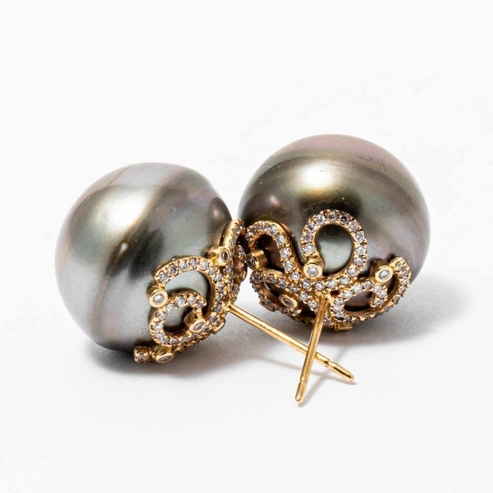 17mm Black Tahitian Pearl Stud Earrings (Yellow Gold) — Shreve, Crump & Low