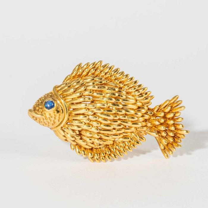 Vintage Yellow Gold and Cabochon Sapphire Fish Pin, signed Tiffany & Co. —  Shreve, Crump & Low