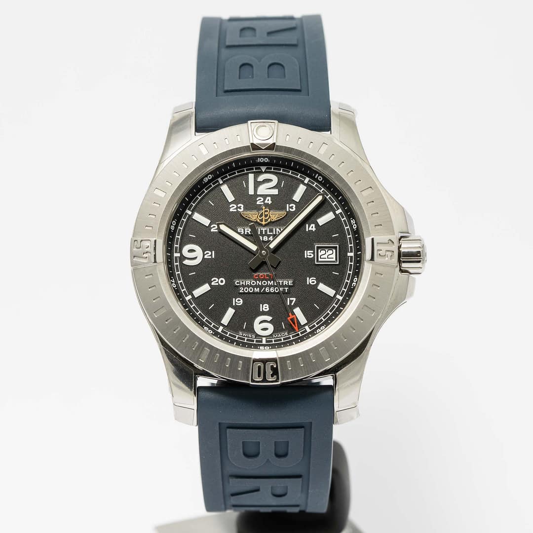 Pre-owned Breitling Colt Quartz Volcano Black Dial Stainless Steel