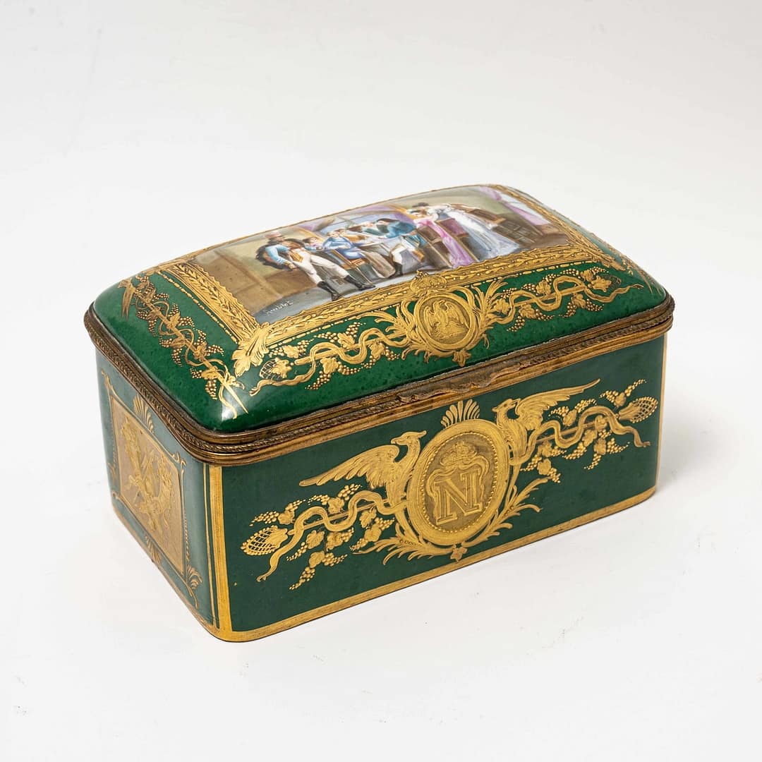 es Mathieu Candy Box  for Sèvres Sevres Georges Mathieu Candy Box Bonbonniere Lid Deep Blue Gold