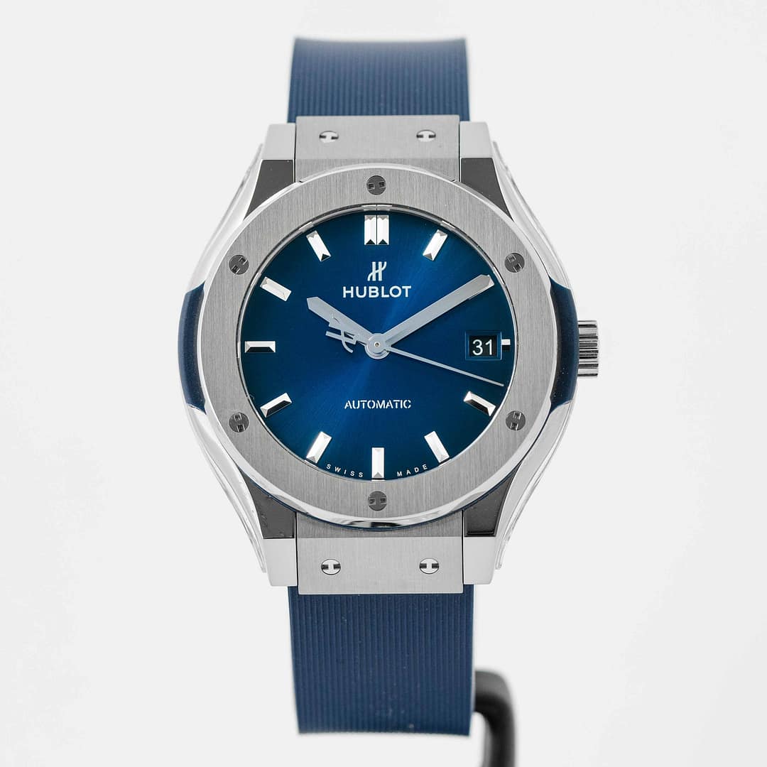 Pre-owned Hublot Classic Fusion Titanium 38mm (565.NX.7170.RX
