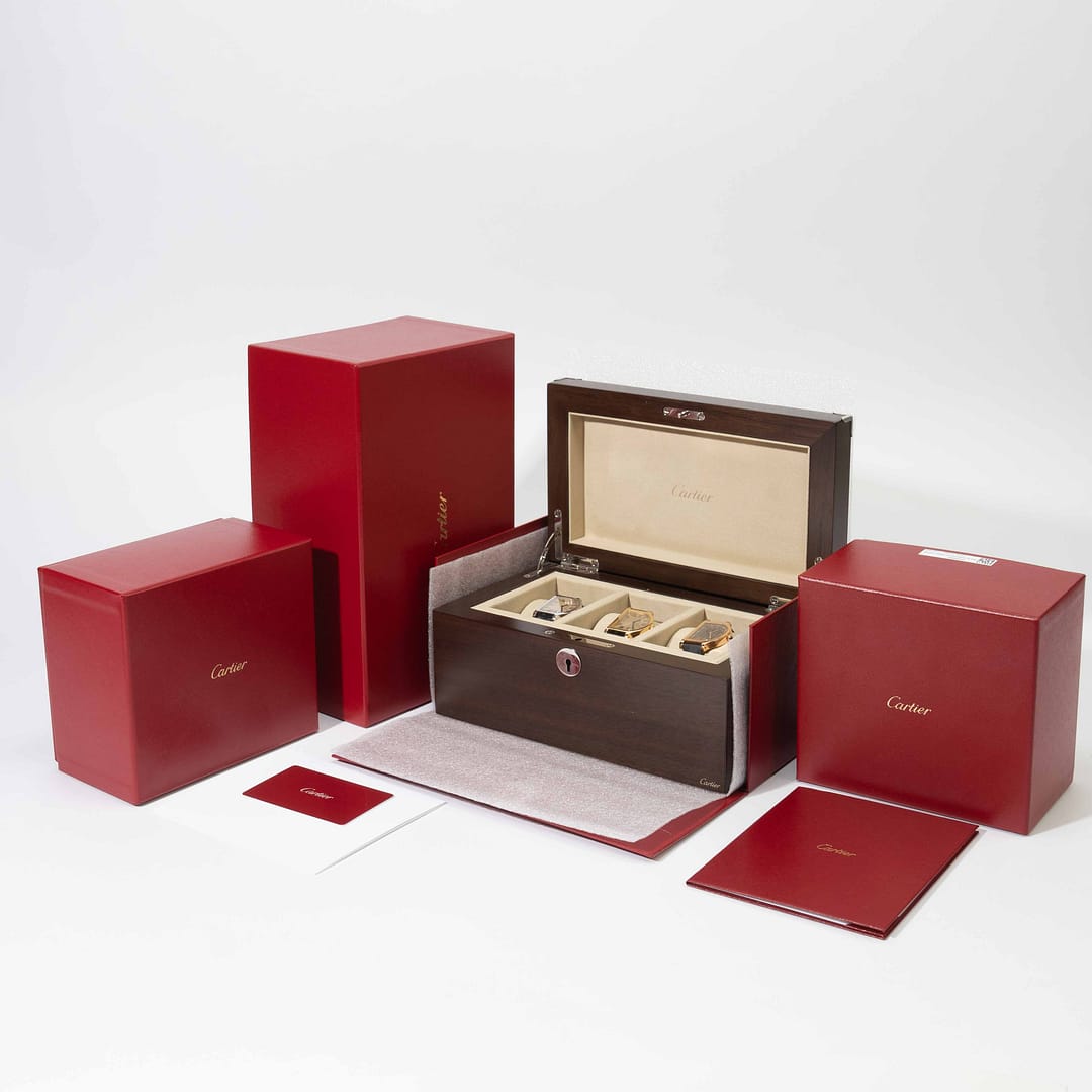 Cartier  display picture 3