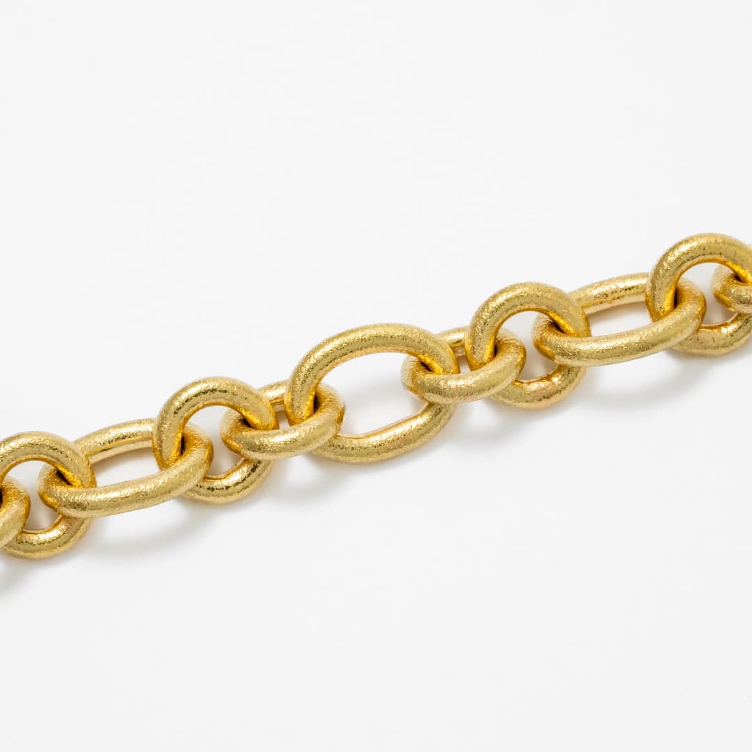 18 Karat Aspen Finish Small Link Bracelet (Yellow Gold) — Shreve