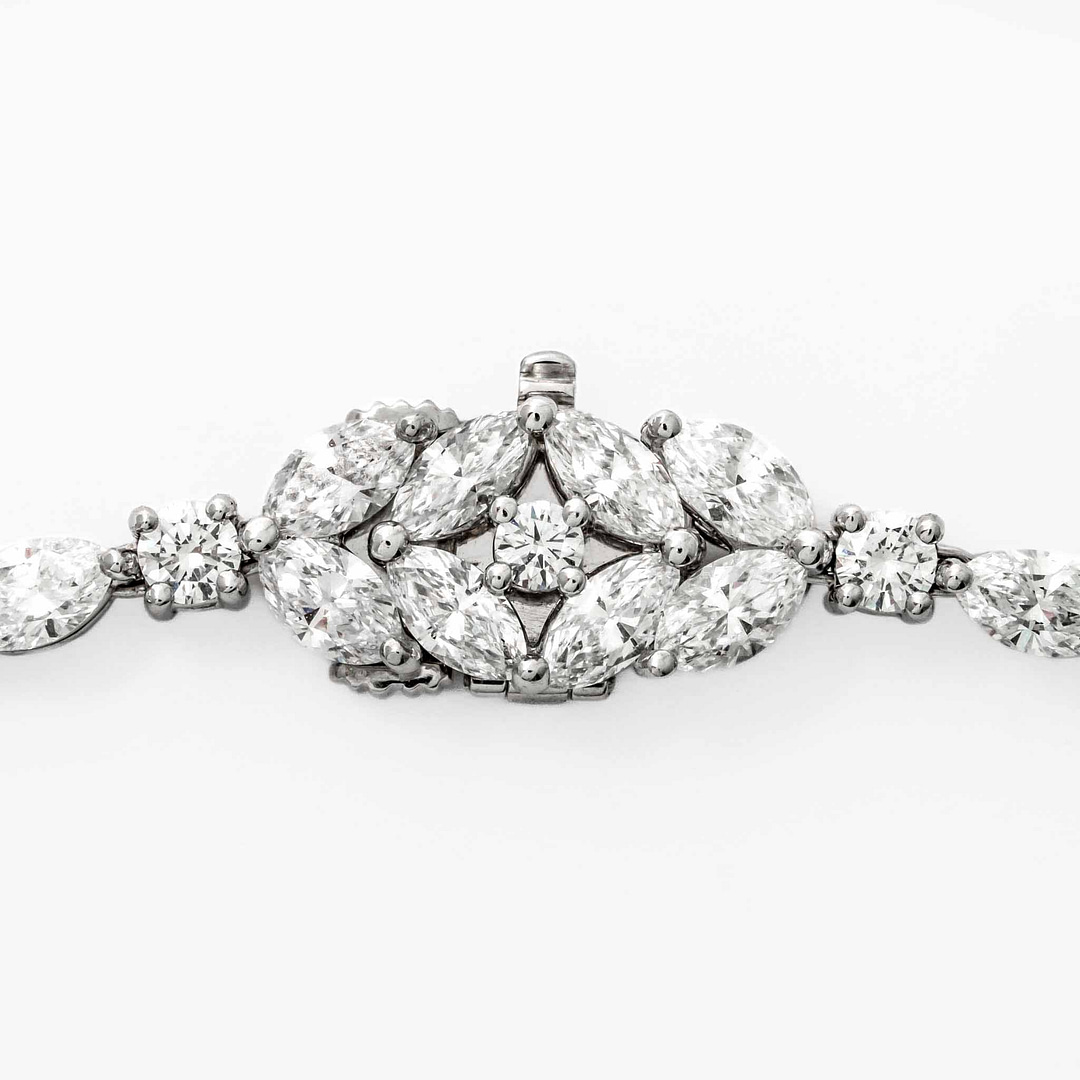 【TATIANA】Moissanite 1 Carat Necklace★送料無料★2色 Tiffany & Co. 28.01 Carat Sapphire and Diamond 