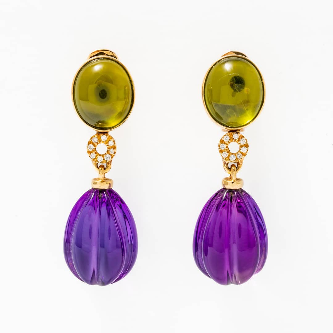 18 Karat Cabochon Peridot and Briolette Shape Amethyst Drop