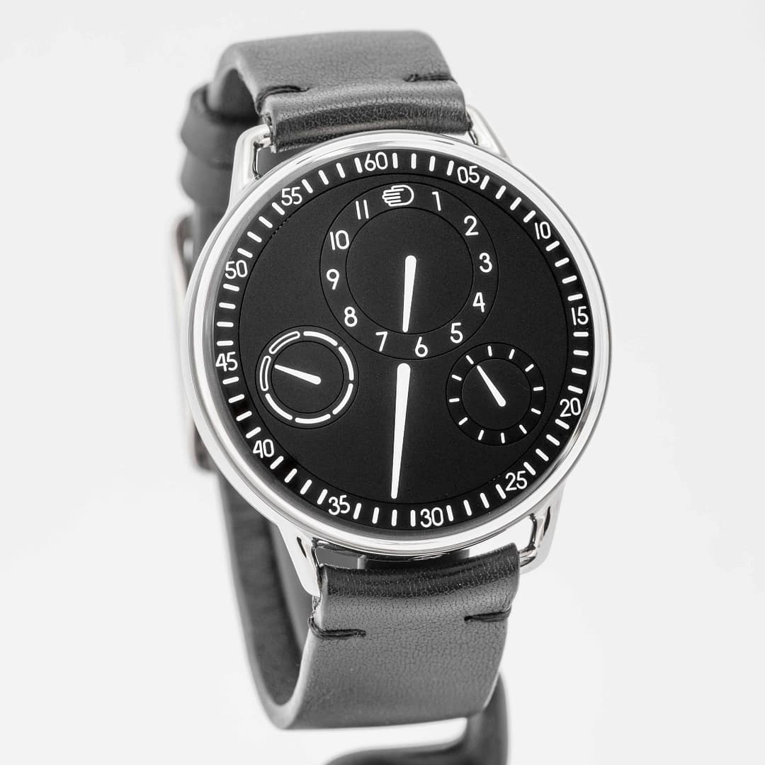 レム23SSSR Ressence Type 1 Round Black Dial Titanium 42.7mm — Shreve, Crump & Low