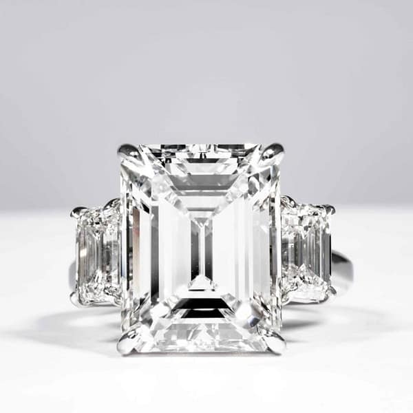carat K VS2 Emerald Cut Diamond Three Stone Platinum Ring