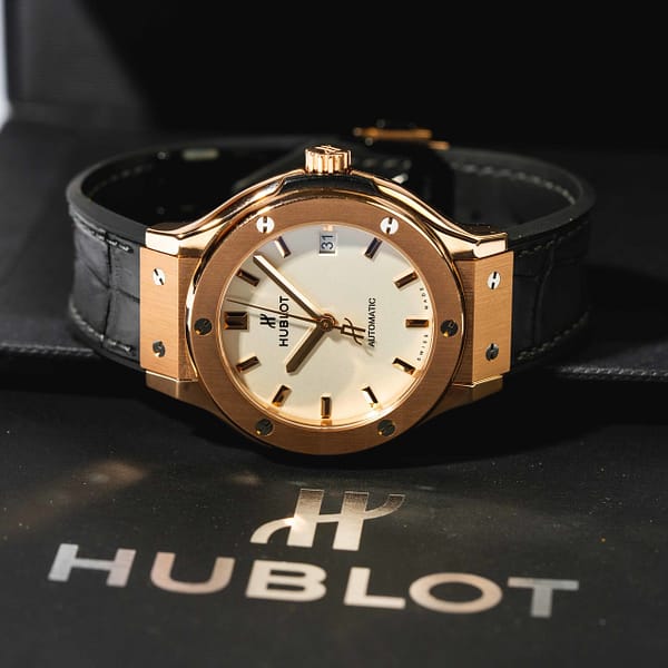 Pre-owned Hublot Classic Fusion White Opaline Dial King Gold