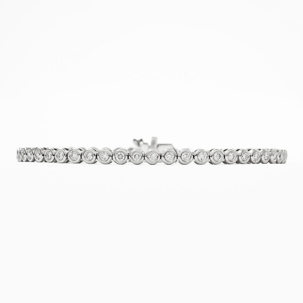 Total Carat Weight Round Brilliant Cut Diamond Bracelet