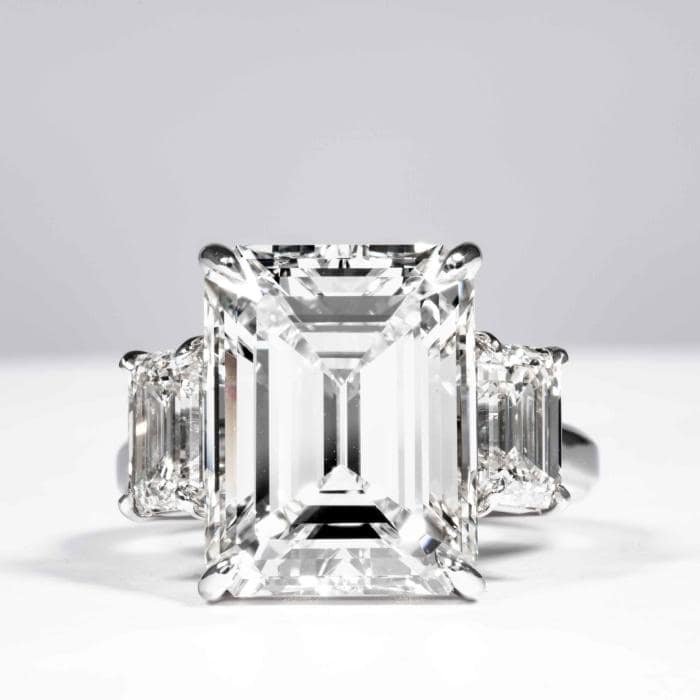 carat K VS2 Emerald Cut Diamond Three Stone Platinum Ring