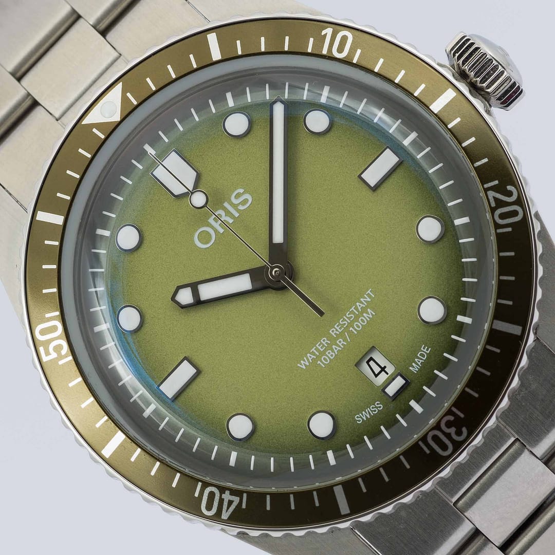 オリーブ Oris Divers Sixty-Five Date Green Dial Stainless Steel 40mm (01