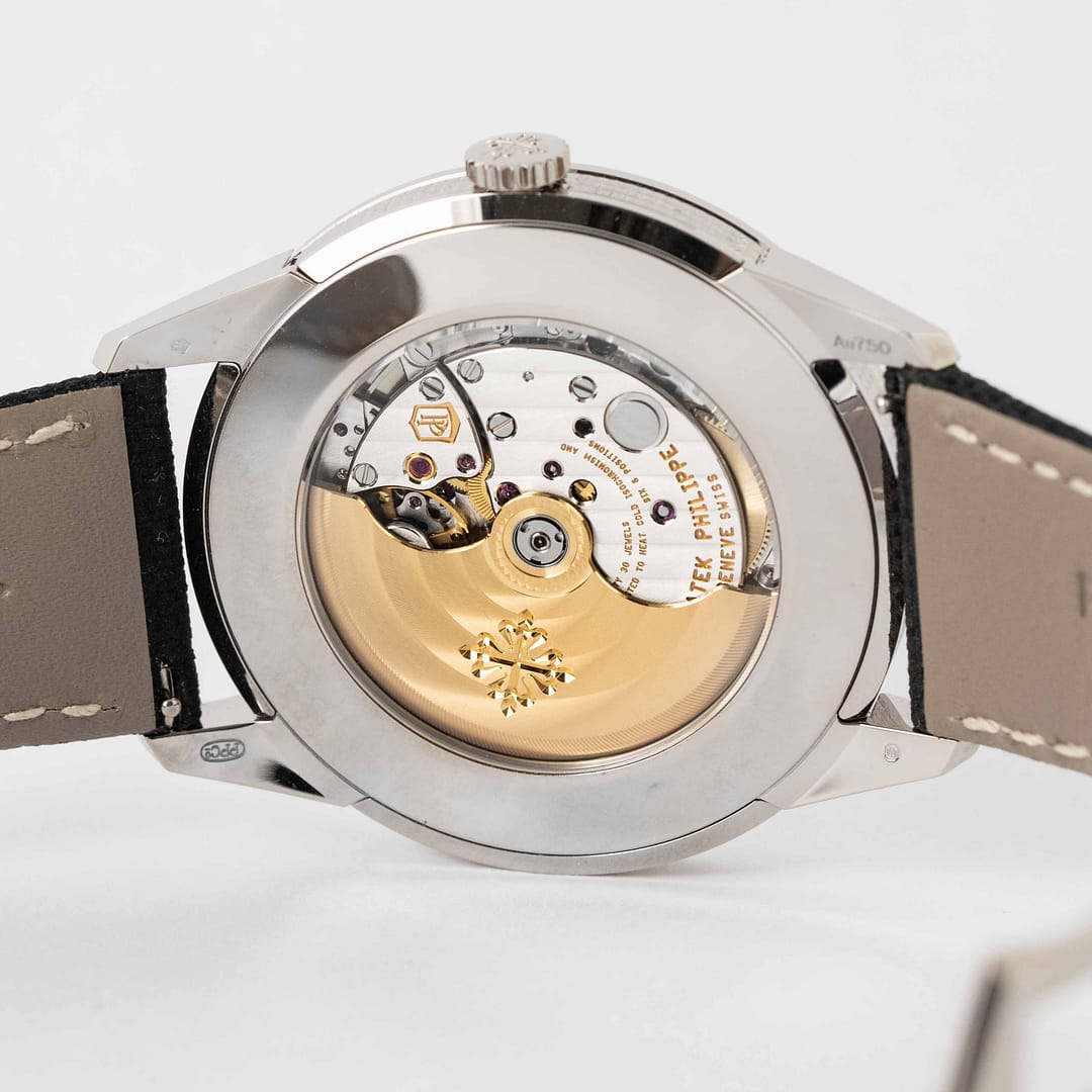 Patek Philippe 5226G-001 Calatrava Self-Winding White Gold 40mm (5226G ...
