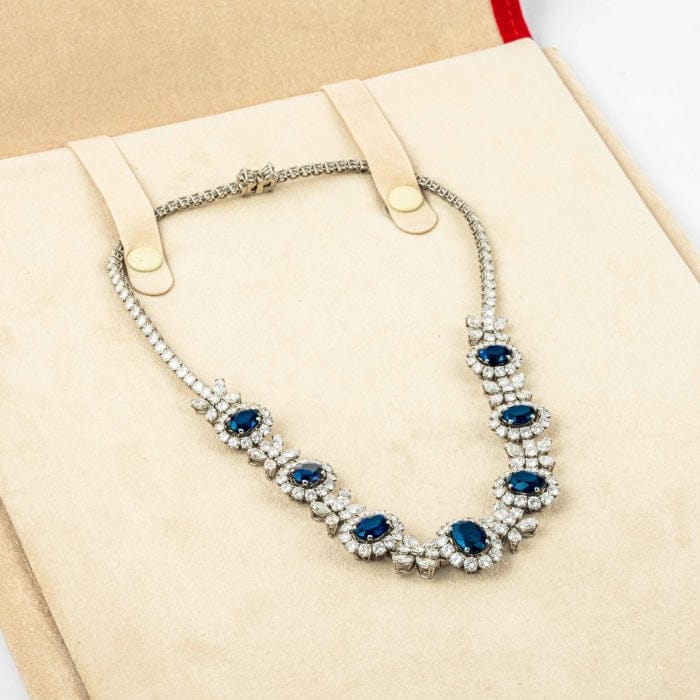 20 Carat Oval Blue Sapphire & Diamond Necklace (Platinum)