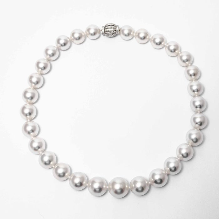 Freshwater Pearl Necklace with Sterling Silver and Diamond Clasp