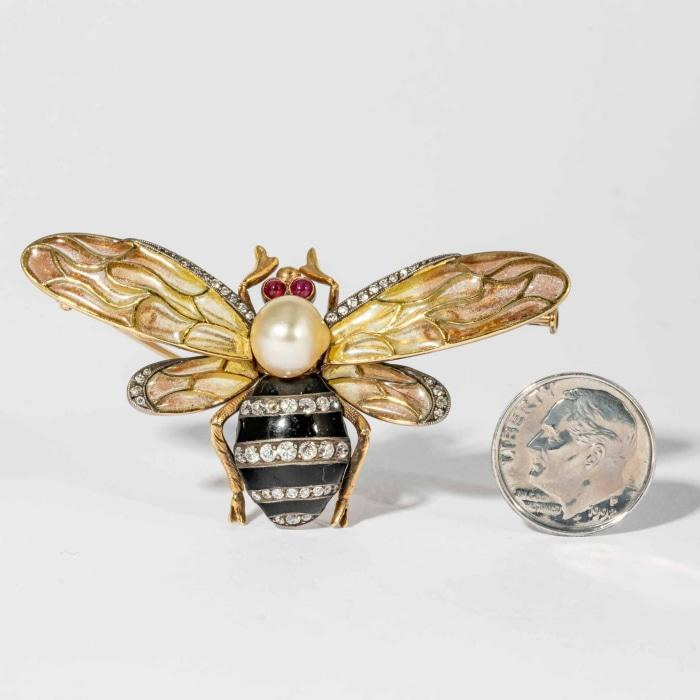 New Vintage Pearl Bee Insect Brooch Pins for Women Men Fashion