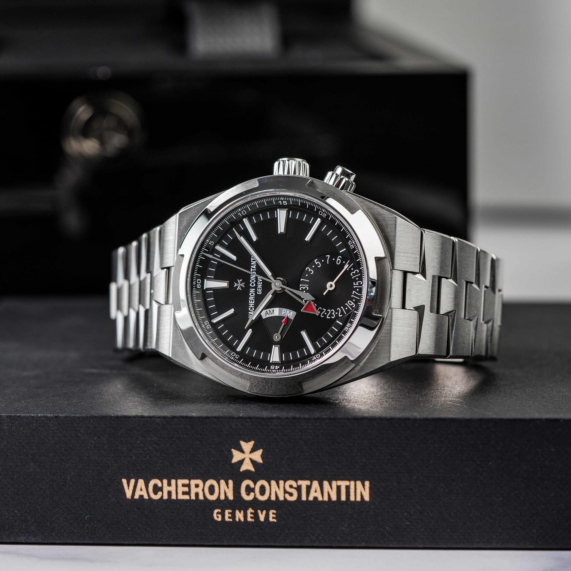 Pre-owned Vacheron Constantin Overseas Dual Time Watch