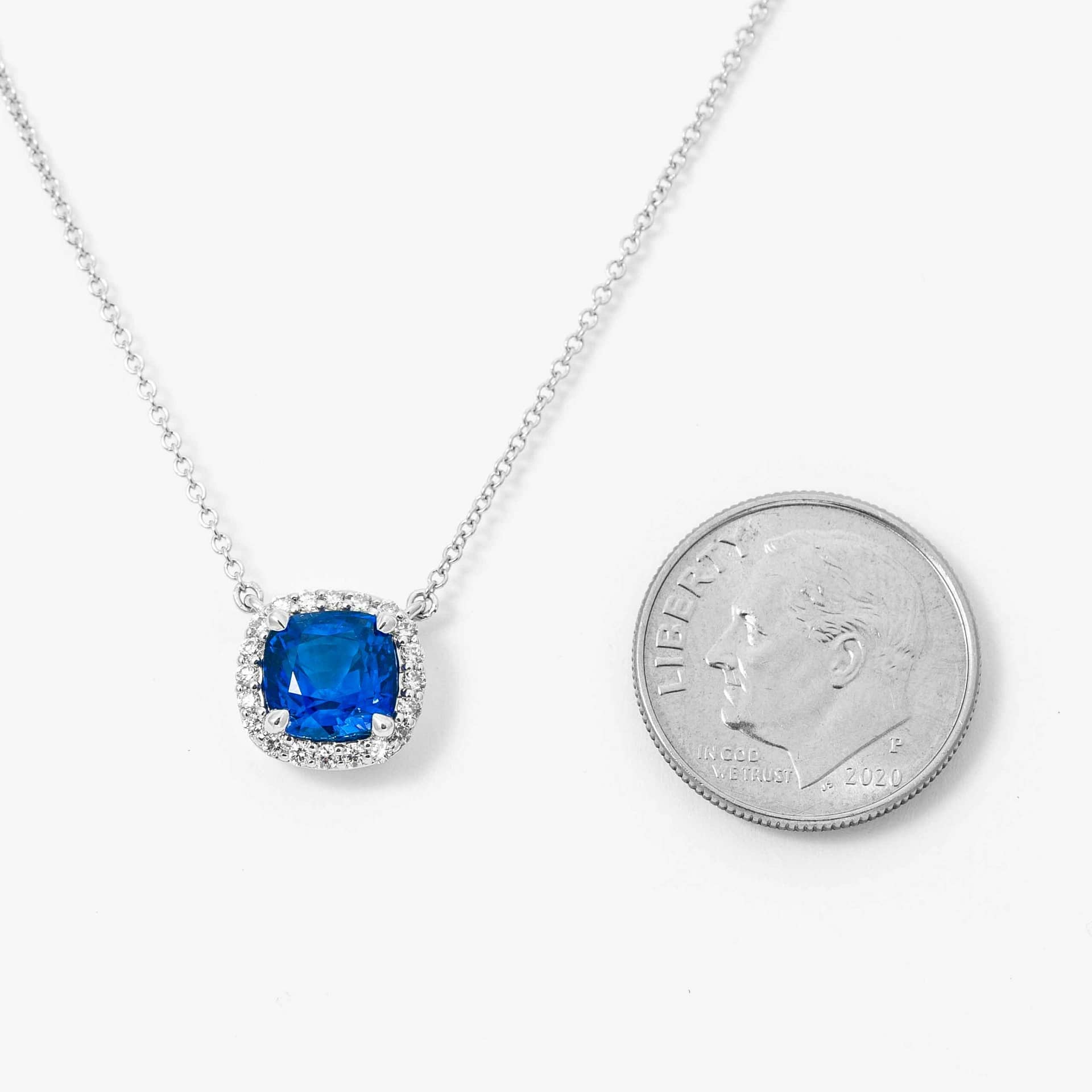 White gold Serpenti Necklace Blue with 2.07 ct Sapphires