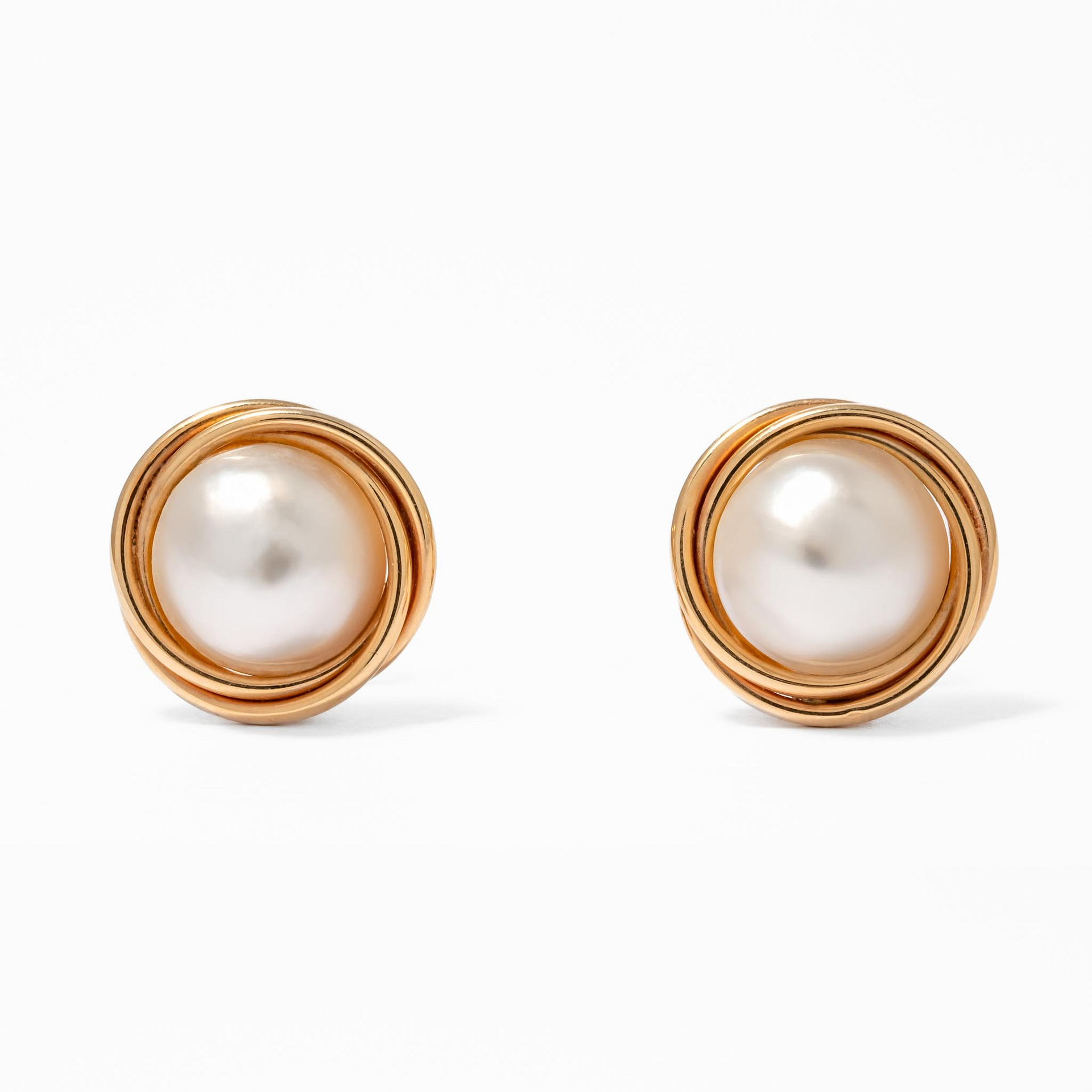 14 Karat Mabe Pearl Earrings (Rose Gold) — Shreve, Crump & Low